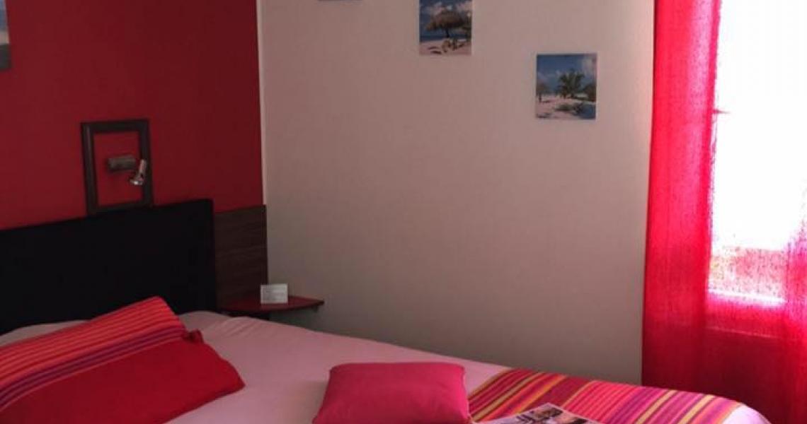 Kyriad Direct Saintes Exterior foto