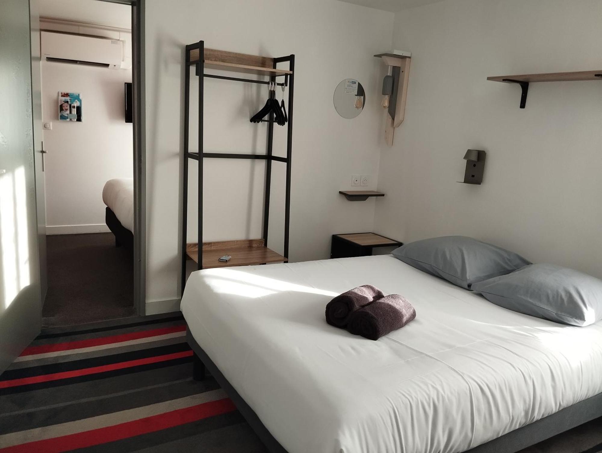 Kyriad Direct Saintes Exterior foto